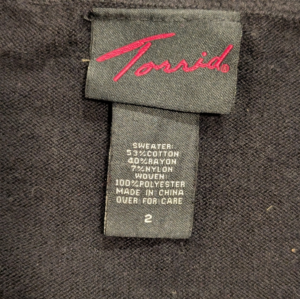 Leopard Print Ruffle Sweater - Picture 3 of 4